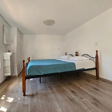 Lägenhet The 4Th Old Town Suites