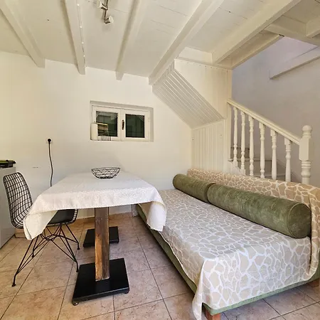 Apartmán The 4Th Old Town Suites *